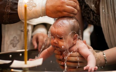 chrzest święty dziecka