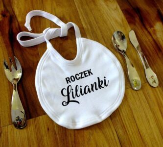Śliniak na ROCZEK z imieniem dziecka